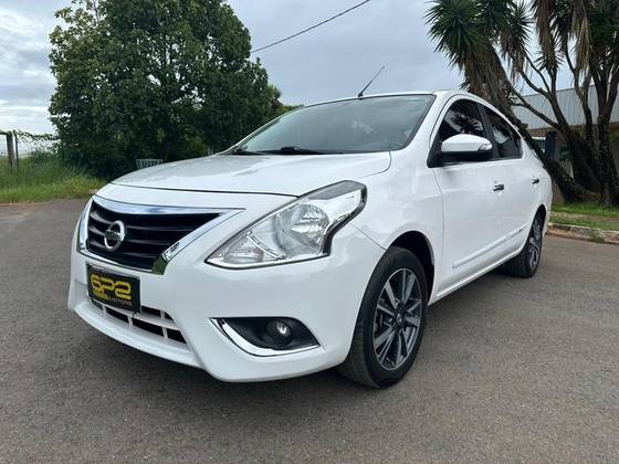 NISSAN VERSA 1.6 16V FLEXSTART UNIQUE 4P XTRONIC